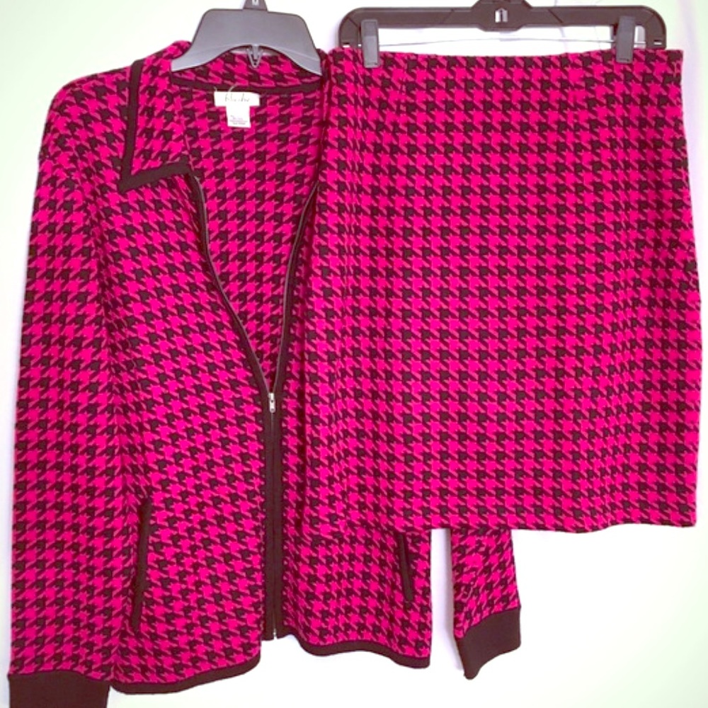 A pop of color, business suite, size L